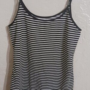Worthington Women's Summer Spaghetti strap Tank Top, Scoop Neck Tank Top L/XL.